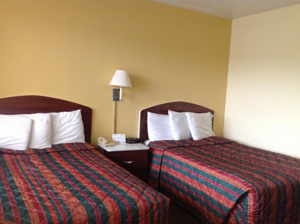 Economy Inn Okeechobee image 16